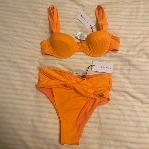 WeWoreWhat Bikini Set 82H Carrot - Picture 4 of 7